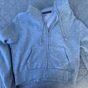 grey cropped sweatshirt